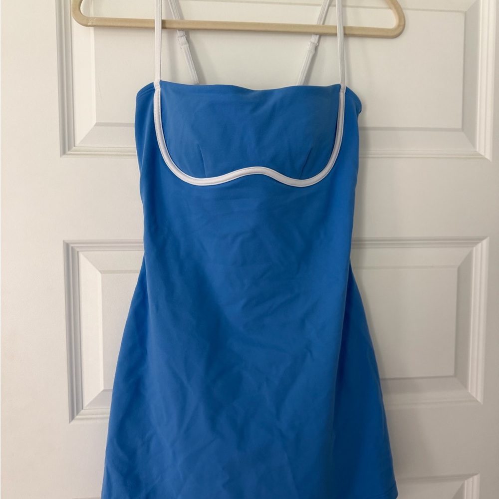 Alo Yoga Airbrush Streamlined Dress - Picture 6 of 8